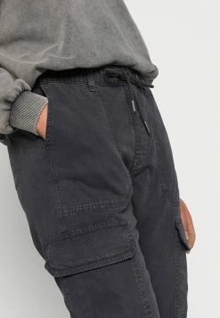 Pepe Jeans CRUSADE - Pantalon Cargo - Charcoal -Pepe Jeans Soldes Magasin 008a7101808d4e768dbe5ac778c49d7d