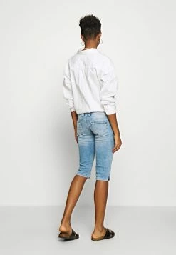 Pepe Jeans VENUS CROP - Short En Jean - Denim -Pepe Jeans Soldes Magasin 069227f91eaa4f008ec7f7e294d7c427