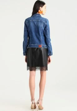 Pepe Jeans THRIFT - Veste En Jean - Cf7 -Pepe Jeans Soldes Magasin 070b5cea553d4baa95a30ddf2dd4c3cb