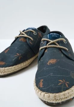 Pepe Jeans TOURIST PALM - Espadrilles - Deepsea Blau 10 Pepe Jeans TOURIST PALM - Espadrilles - Deepsea Blau -Pepe Jeans Soldes Magasin 081e2b77c4f0441e869ba89966dc46ee
