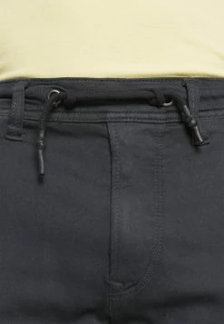 Pepe Jeans JARED - Pantalon Cargo - Admiral 12 Pepe Jeans JARED - Pantalon Cargo - Admiral -Pepe Jeans Soldes Magasin 0f8c2bad7d1741bca0319623d43edb20