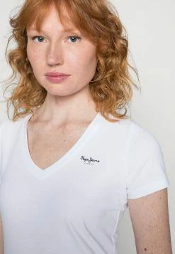 Pepe Jeans VIOLETTE - T-shirt Basique - White -Pepe Jeans Soldes Magasin 233d56695df947ab9584dc2a5e29df7d