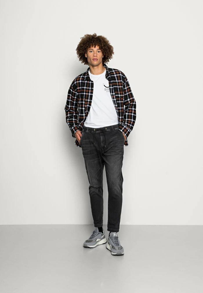 Pepe Jeans NEW JOHNSON GYMDIGO - Jean Boyfriend - Denim 2 Pepe Jeans NEW JOHNSON GYMDIGO - Jean Boyfriend - Denim – Image 2