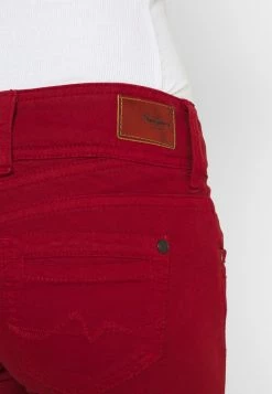 Pepe Jeans GEN - Jean Slim - Currant -Pepe Jeans Soldes Magasin 30f7fb5687674c4aaac3fb4369d4541d