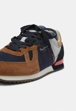 Pepe Jeans TINKERZERO TAPE - Baskets Basses - Cognac -Pepe Jeans Soldes Magasin 334cab5134c74729b3ffc7fc86acd410