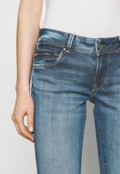 Pepe Jeans NEW BROOKE - Jean Slim - Denim -Pepe Jeans Soldes Magasin 343b649567064e96969119e6ca7c96bc