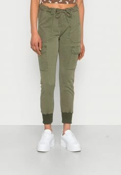Pepe Jeans NEW CRUSADE - Pantalon Cargo - Vineyard Green
