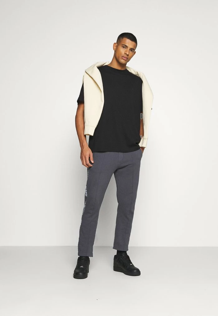 Pepe Jeans DONOVAN - Pantalon De Survêtement - Steel Grey 2 Pepe Jeans DONOVAN - Pantalon De Survêtement - Steel Grey – Image 2