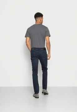 Pepe Jeans HATCH REGULAR WISER WASH - Jean Slim - Denim -Pepe Jeans Soldes Magasin 4ee70a5eba644e319ab331c37e58694a