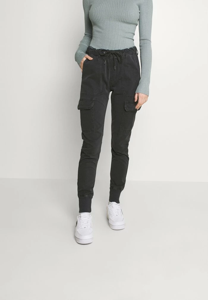 Pepe Jeans NEW CRUSADE - Pantalon Cargo - Charcoal 1 Pepe Jeans NEW CRUSADE - Pantalon Cargo - Charcoal