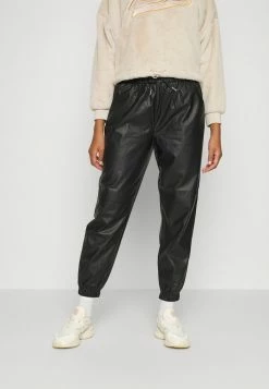 Pepe Jeans BERRY - Pantalon Classique - Black