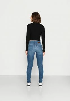 Pepe Jeans TWIST - Jeans Skinny - Denim -Pepe Jeans Soldes Magasin 56cbcbb40ee840aba2645d1b4b82aa23