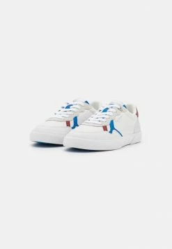 Pepe Jeans KENTON WAVE - Baskets Basses - White -Pepe Jeans Soldes Magasin 72fa973975f9435b873252fecc99795f