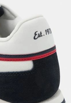 Pepe Jeans TOUR CLUB BASIC - Baskets Basses - White -Pepe Jeans Soldes Magasin 7a975c1a25284ca19e71833dbe639323