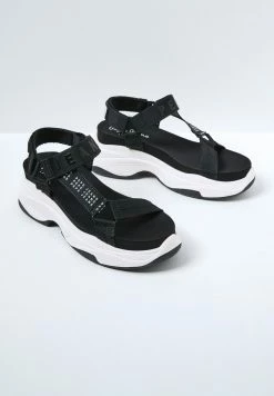 Pepe Jeans GRUB LOGO - Sandales à Plateforme - Black/white -Pepe Jeans Soldes Magasin 7b08dbd75614436f90940624a0bb93de