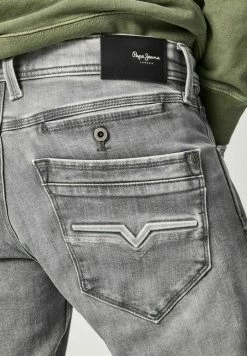 Pepe Jeans SPIKE - Jeans Fuselé - Grey Denim -Pepe Jeans Soldes Magasin 8409e1fb7a4942bda71c30ab9180b054
