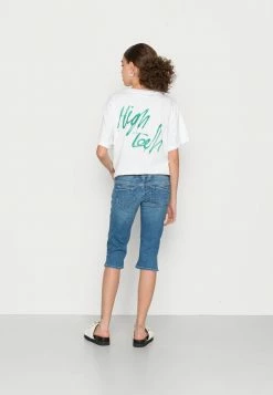 Pepe Jeans VENUS CROP - Short - Denim 7 Pepe Jeans VENUS CROP - Short - Denim -Pepe Jeans Soldes Magasin 84fead61a53940c7971827c6bf95e1bd