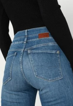 Pepe Jeans TWIST - Jeans Skinny - Denim -Pepe Jeans Soldes Magasin 85d6d8b2631847b5954f06e4f80d0e4a
