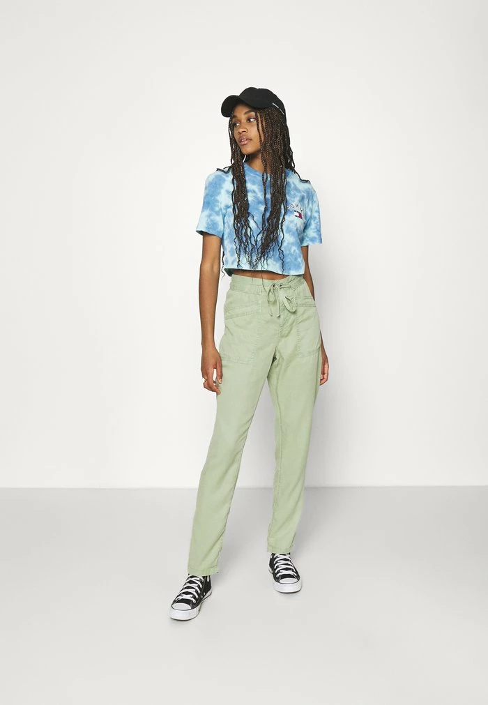 Pepe Jeans DASH - Pantalon Classique - Palm Green 2 Pepe Jeans DASH - Pantalon Classique - Palm Green – Image 2