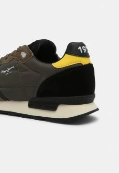 Pepe Jeans BRITT MAN URBAN - Baskets Basses - Khaki Green -Pepe Jeans Soldes Magasin 8f1c9a1c49644c7c81b0e1414ce4a2fb