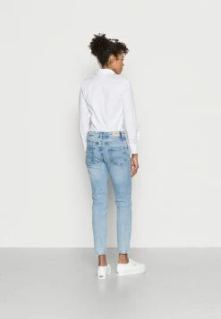 Pepe Jeans VIOLET - Jean Slim - Denim -Pepe Jeans Soldes Magasin 93afa315550147ca9e1831c737d58122