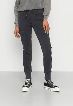 Pepe Jeans CRUSADE - Pantalon Cargo - Charcoal