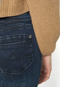 Pepe Jeans GEN - Jean Droit - Denim 11 Pepe Jeans GEN - Jean Droit - Denim -Pepe Jeans Soldes Magasin 9790a38243634cc28218f3c94b534221