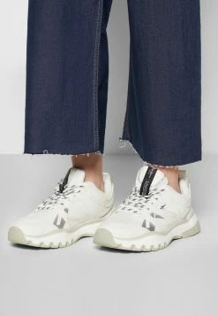 Pepe Jeans BANKSY TRECK - Baskets Basses - White -Pepe Jeans Soldes Magasin 99c4f3bd3ca54ecf819b08dbc953eb9d