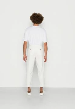 Pepe Jeans ARROW - Pantalon Classique - Natural 7 Pepe Jeans ARROW - Pantalon Classique - Natural -Pepe Jeans Soldes Magasin 9c1c5c3e72064b98bd812e739a4034ef