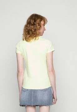 Pepe Jeans VIOLETTE - T-shirt Basique - Soft Lime -Pepe Jeans Soldes Magasin 9e219676e444471a8da5e7ee122cb41f
