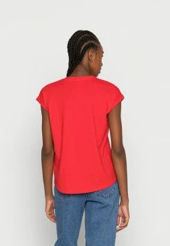 Pepe Jeans BLOOM - T-shirt Basique - Red -Pepe Jeans Soldes Magasin a82ce84612314962a360f21e3ee6b6b4