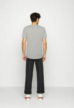 Pepe Jeans EGGO - T-shirt Imprimé - Grey Melange -Pepe Jeans Soldes Magasin ab0577756d984011bc7ed6fa187f21f3