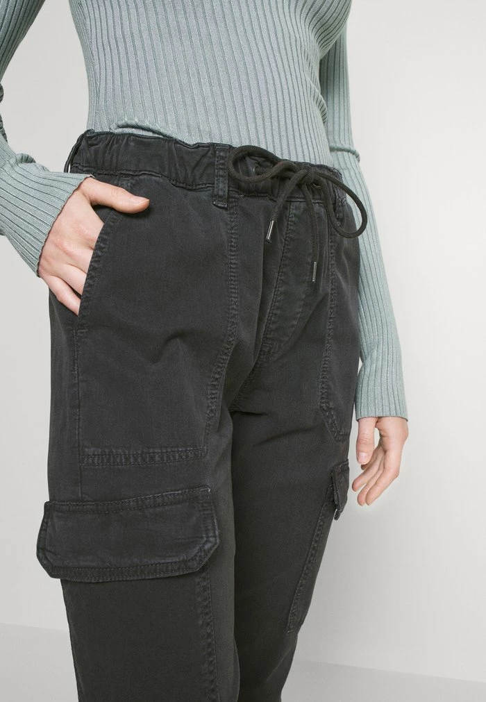 Pepe Jeans NEW CRUSADE - Pantalon Cargo - Charcoal 4 Pepe Jeans NEW CRUSADE - Pantalon Cargo - Charcoal – Image 4