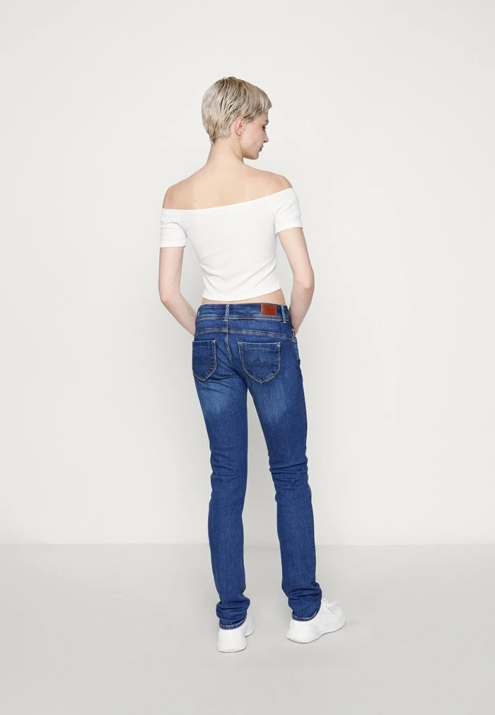Pepe Jeans NEW BROOKE - Jean Droit - Light Blue Denim 5 Pepe Jeans NEW BROOKE - Jean Droit - Light Blue Denim – Image 5