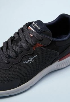 Pepe Jeans Baskets Basses - Black -Pepe Jeans Soldes Magasin c8e6a165d5254684b126752836b2cf73