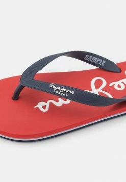 Pepe Jeans BAY BEACH BRAND - Sandales De Bain - Red 11 Pepe Jeans BAY BEACH BRAND - Sandales De Bain - Red -Pepe Jeans Soldes Magasin cb88447cb9044c0fbdc176d170305dae