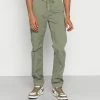 Pepe Jeans ROCKY POPLIN - Pantalon Classique - Vineyard Green
