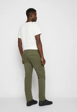 Pepe Jeans NEWTON - Chino - Olive -Pepe Jeans Soldes Magasin da75702ae3be450ab9db0855d10a351f