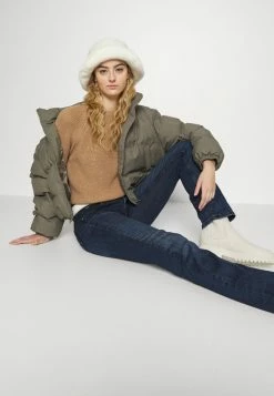 Pepe Jeans GEN - Jean Droit - Denim 10 Pepe Jeans GEN - Jean Droit - Denim -Pepe Jeans Soldes Magasin da8a9c5080e54ad4a2b7c4663838b7da