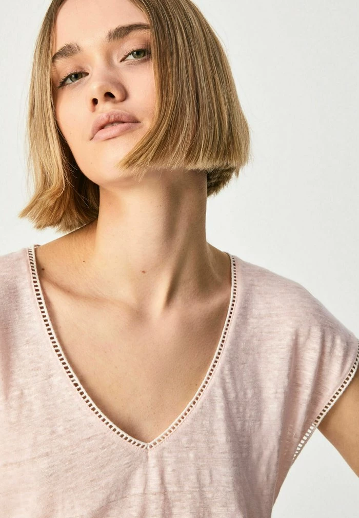 Pepe Jeans CLEMENTINE - T-shirt Basique - Light Pink 4 Pepe Jeans CLEMENTINE - T-shirt Basique - Light Pink – Image 4