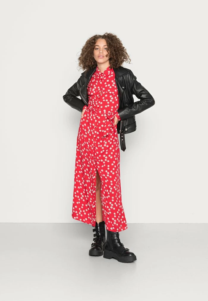 Pepe Jeans KIMBERLY - Robe Longue - Red 2 Pepe Jeans KIMBERLY - Robe Longue - Red – Image 2