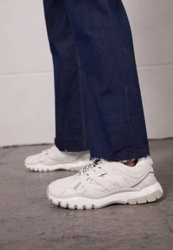 Pepe Jeans BANKSY TRECK - Baskets Basses - White -Pepe Jeans Soldes Magasin ea526ab34798435baa3d639abce51f56