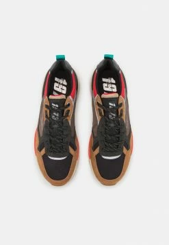 Pepe Jeans TRAIL URBAN - Baskets Basses - Cognac -Pepe Jeans Soldes Magasin ed3028a6e3294bbfa279d13d0792761f