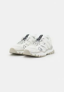 Pepe Jeans BANKSY TRECK - Baskets Basses - White -Pepe Jeans Soldes Magasin f1c6325e781e4a919dd8470e36c9da28