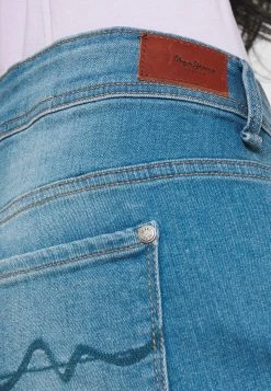 Pepe Jeans SIOUXIE - Short En Jean - Blue Denim -Pepe Jeans Soldes Magasin f245c649fd1549e6964054c74f61510b