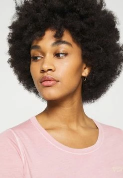 Pepe Jeans JUNE - T-shirt Basique - Nude -Pepe Jeans Soldes Magasin f4366d90c7a144e19ca3c860224b9e92