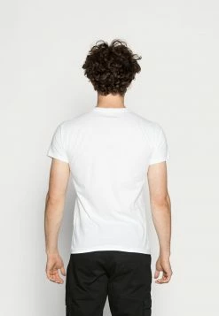 Pepe Jeans DEAN - T-shirt Imprimé - Optic White -Pepe Jeans Soldes Magasin f85ca32b74a74488ad272ca780436aa4